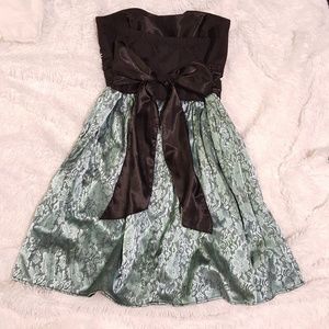 Matte Shiny Black Teal Lace Fitted Strapless Dress